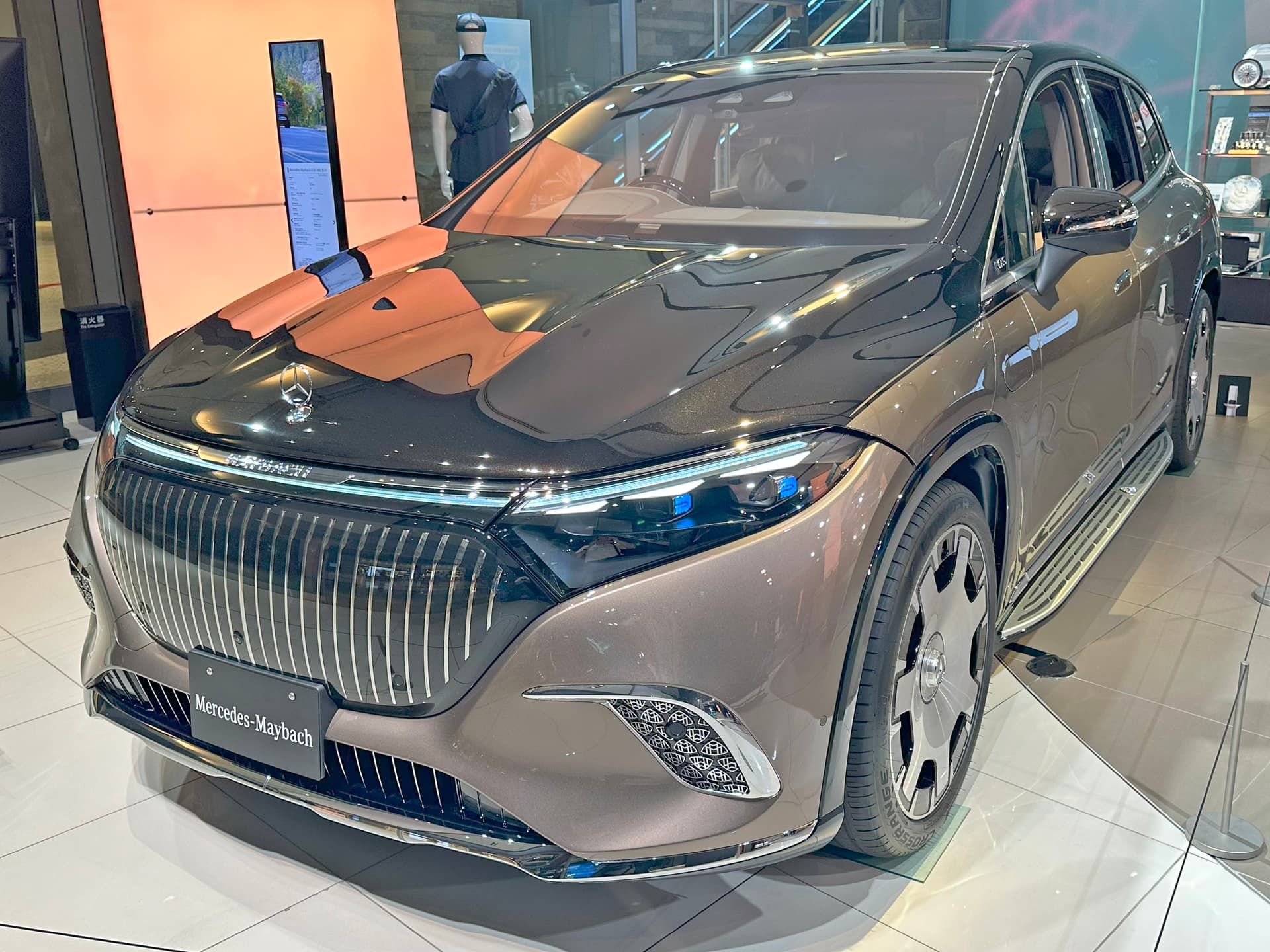 Mercedes-Benz Maybach EQS SUV
