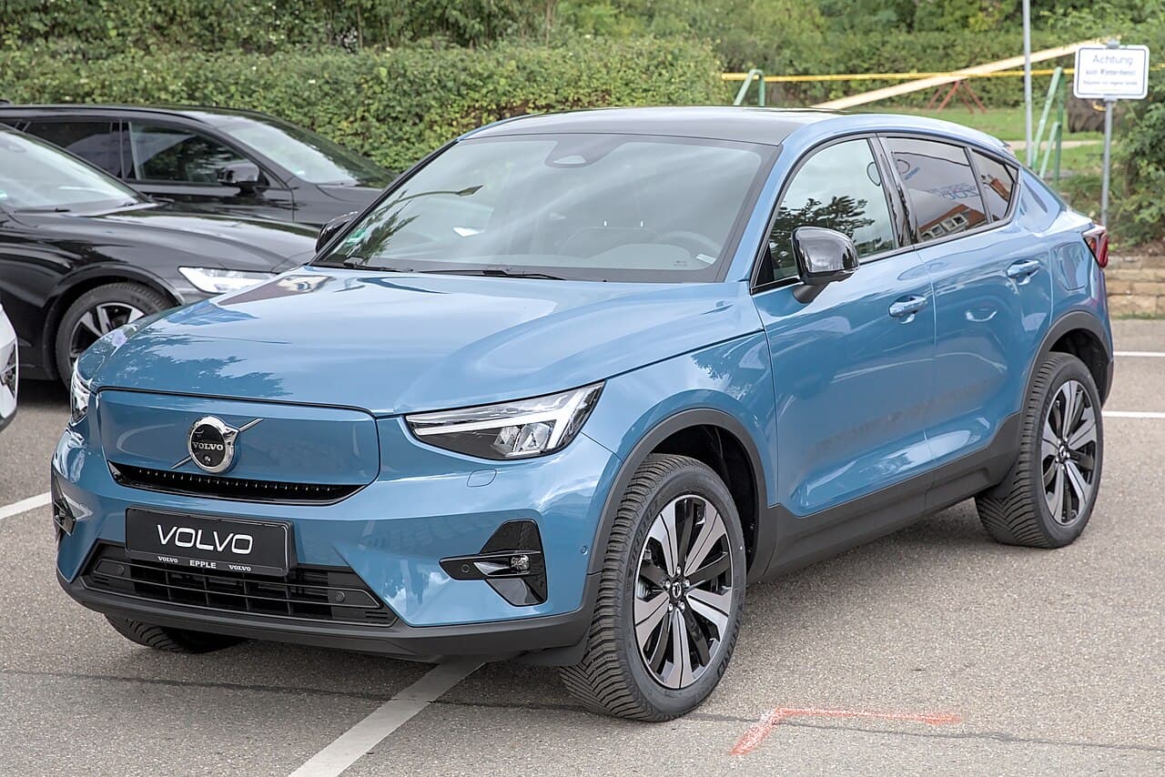 2025 Volvo C40 Recharge