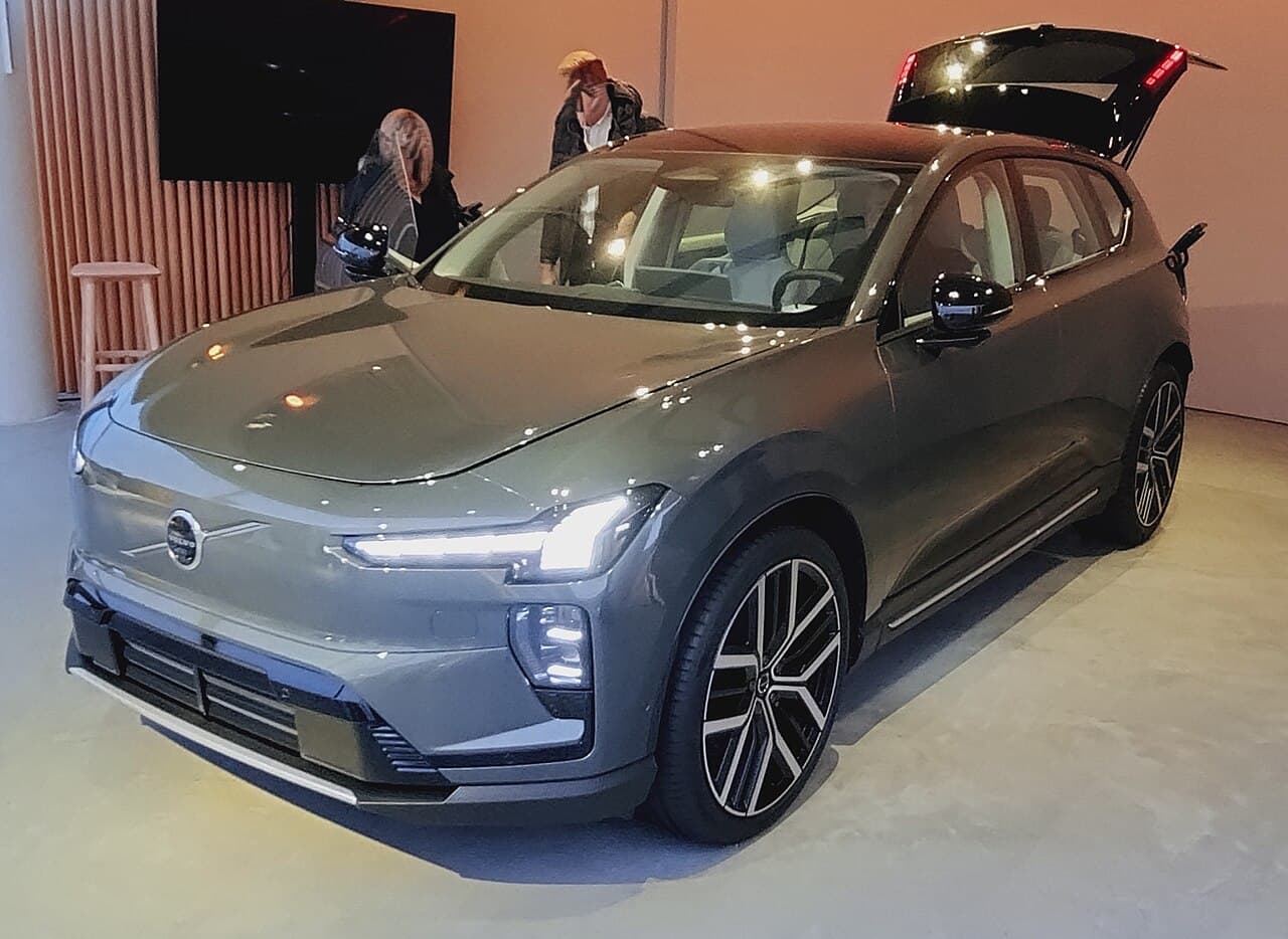 2027 Volvo EX60 electric suv
